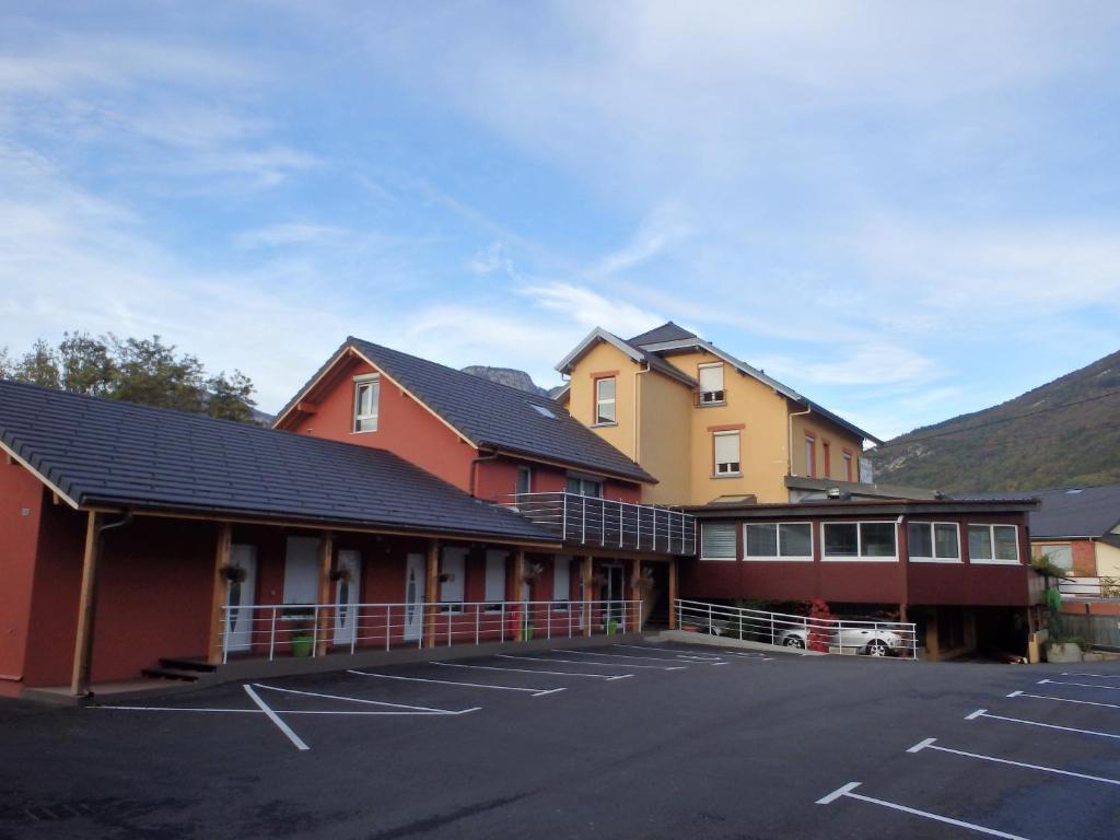 Contact Hotel Les Ailes Challes-les-Eaux Quarto foto